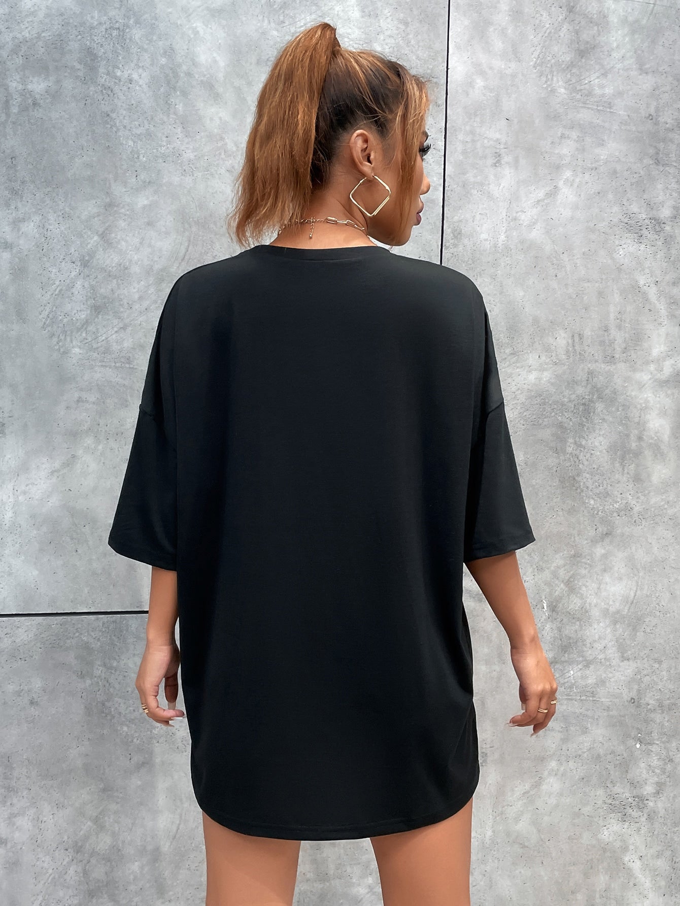 Women's Round Collar Designs Oversized T-shirt